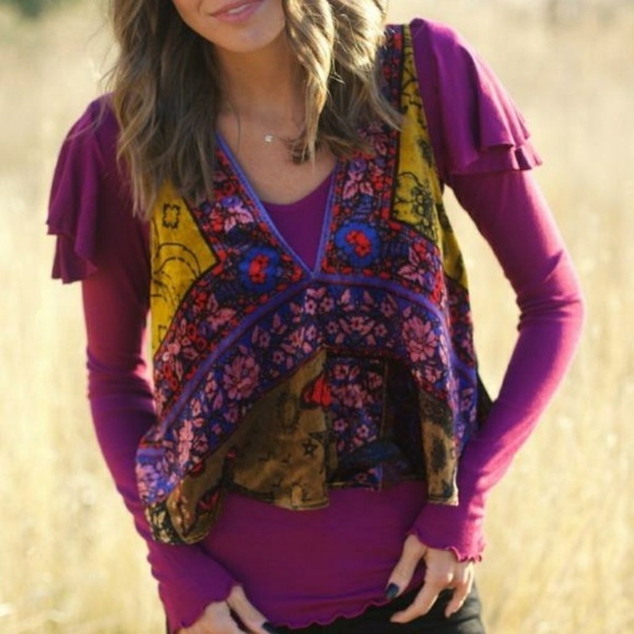 SOLD!!! Free People On Rewind Ruffle Top - Picture 2 of 4